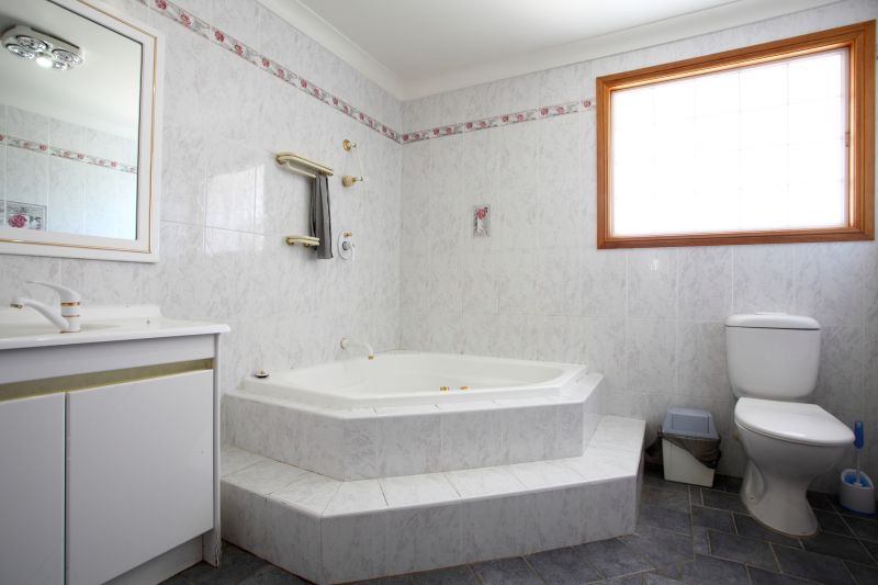 Top Bathtub Installation Companies in Shelbyville, KY
