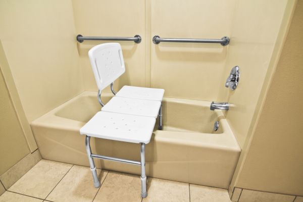 Handicap Bathtub Installation in Crestwood