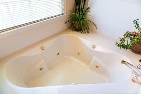 Soaking Tub Installation in Crestwood