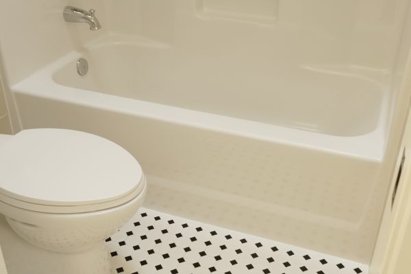 Fiberglass Tub Replacement in Crestwood